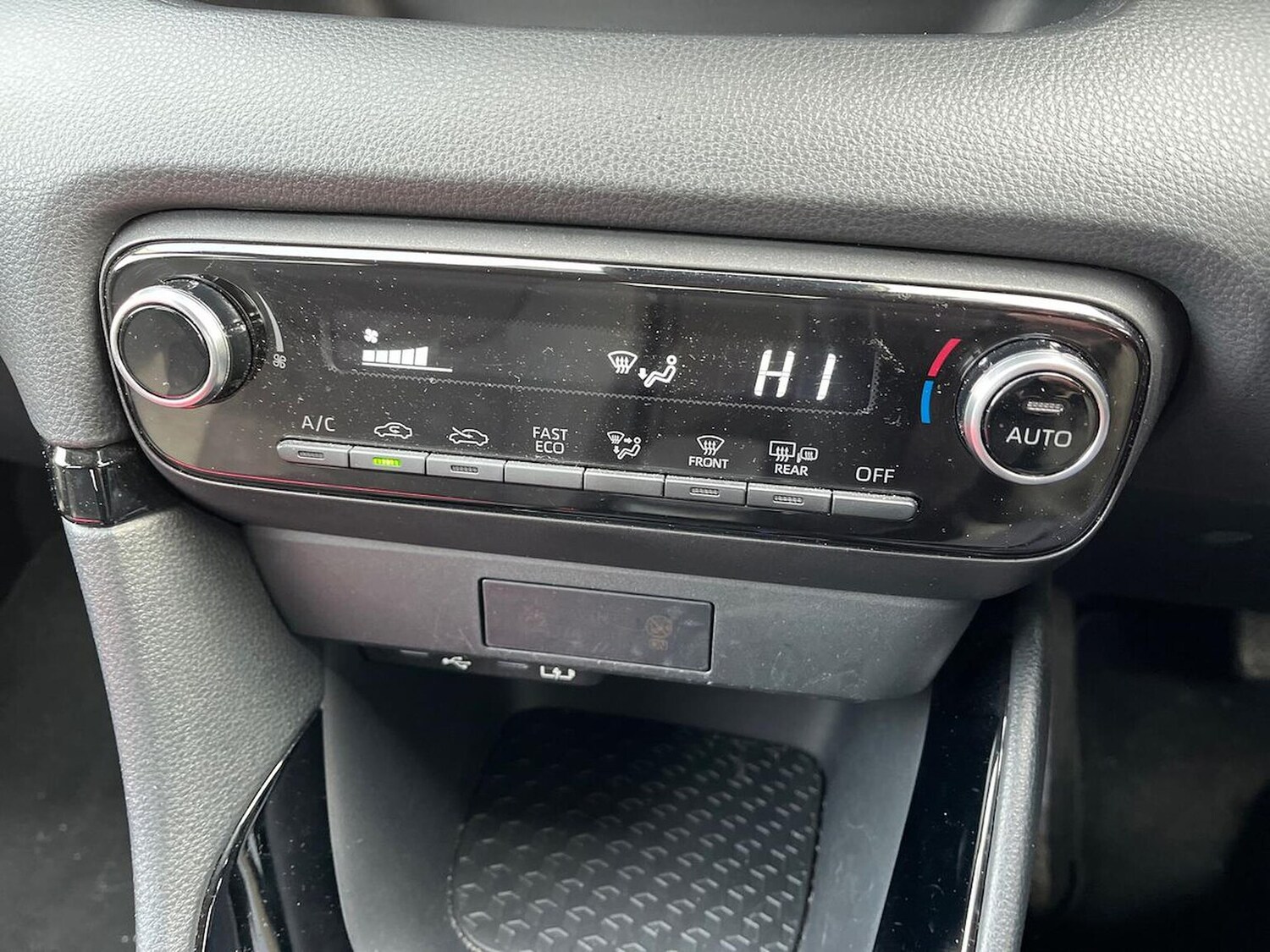 Used Toyota Yaris 2024 for sale - 78193039: Photo 14