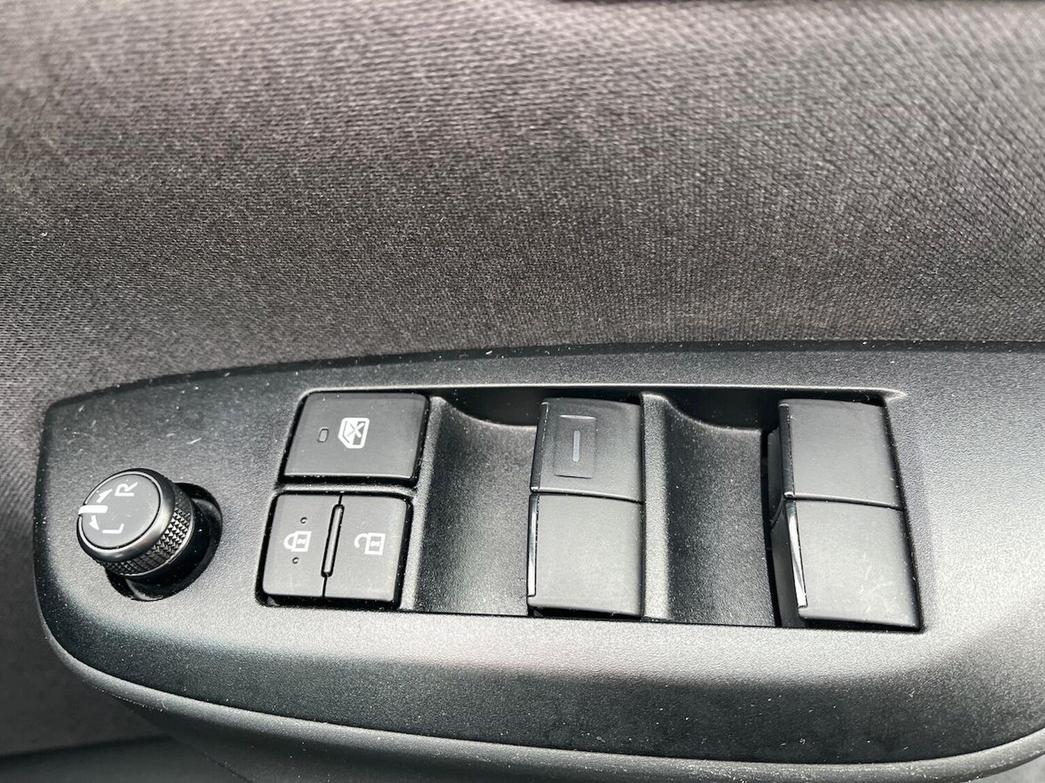 Used Toyota Yaris 2024 for sale - 78193039: Photo 23