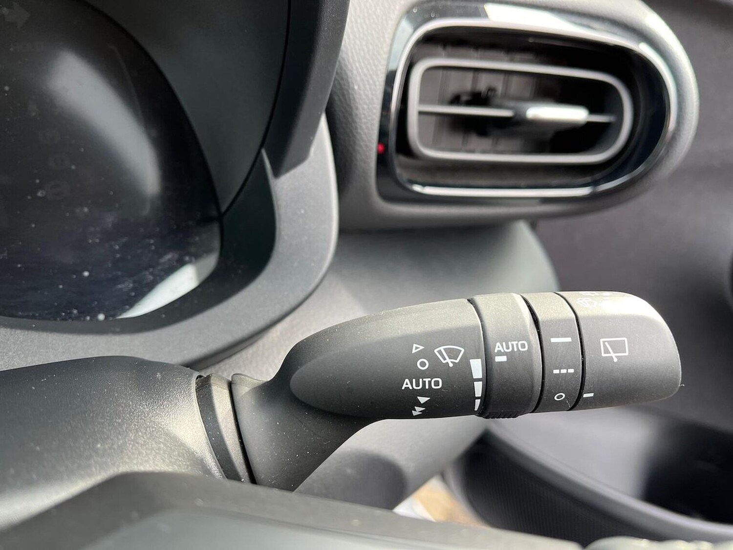 Used Toyota Yaris 2024 for sale - 78193039: Photo 29