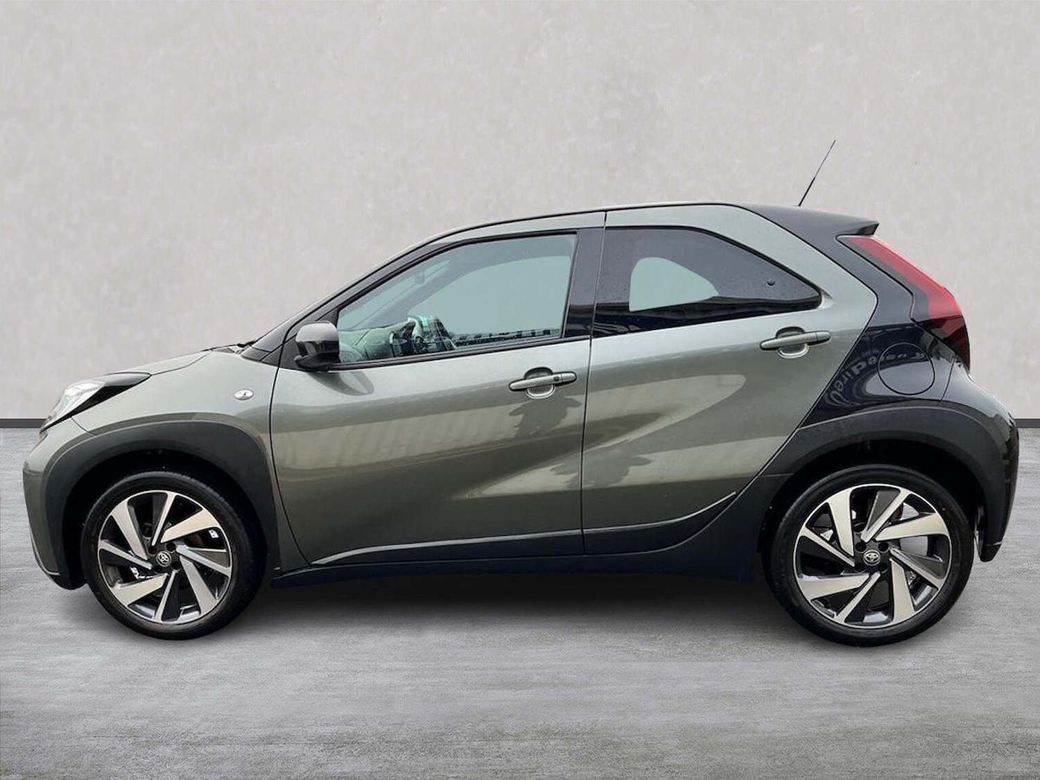 Used Toyota Aygo X 2023 for sale - 76402423: Photo 19