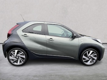 Used Toyota Aygo X 2023 for sale - 76402423: Photo