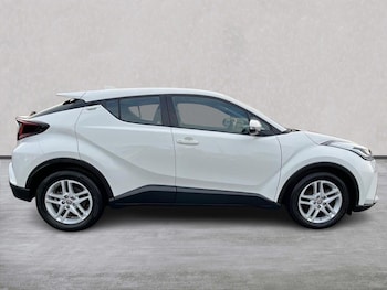 Used Toyota C-HR 2023 for sale - 77781554: Photo