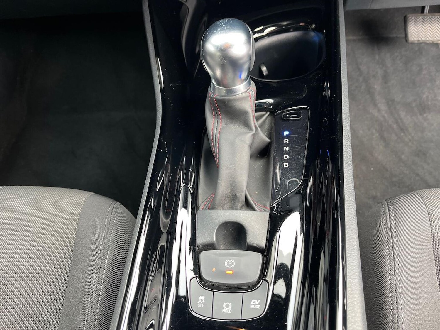 Used Toyota C-HR 2023 for sale - 76402422: Photo 13