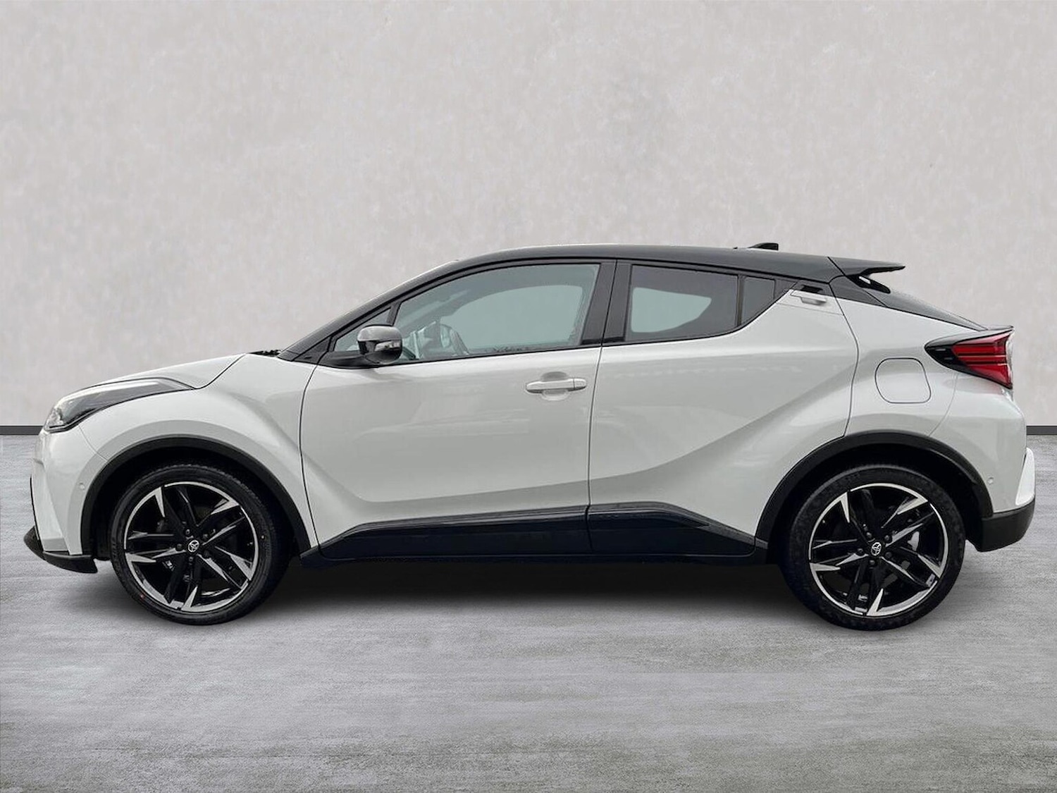 Used Toyota C-HR 2023 for sale - 76402422: Photo 19