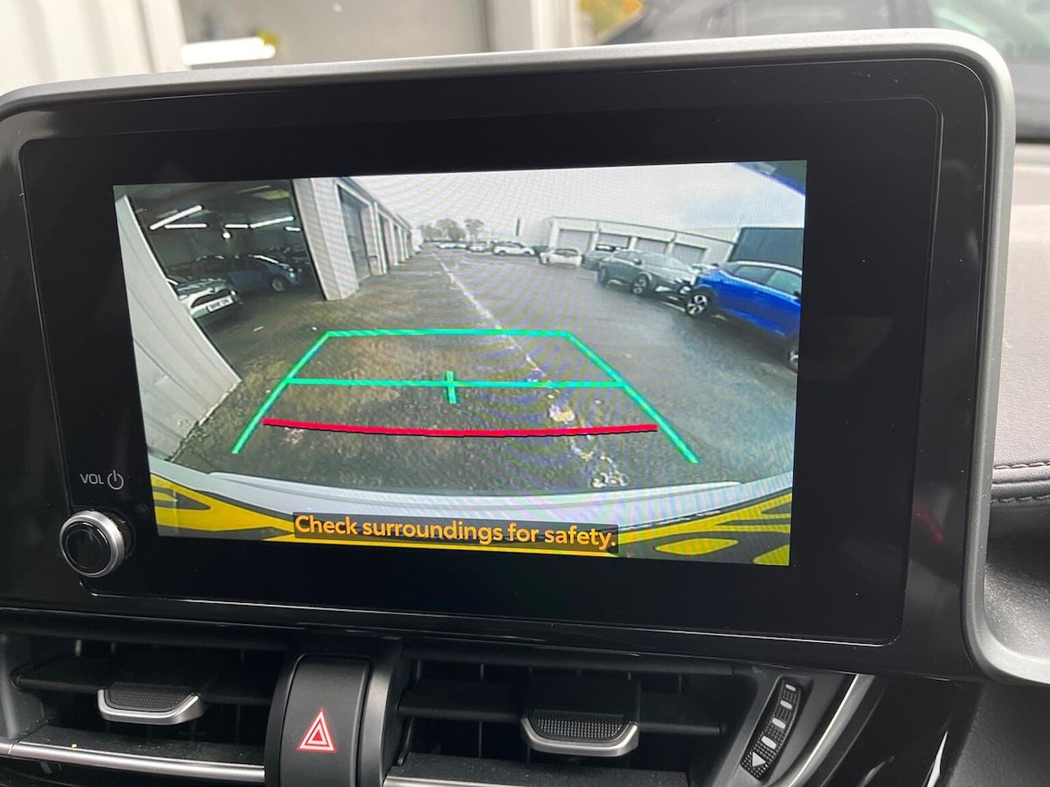 Used Toyota C-HR 2023 for sale - 76402422: Photo 23