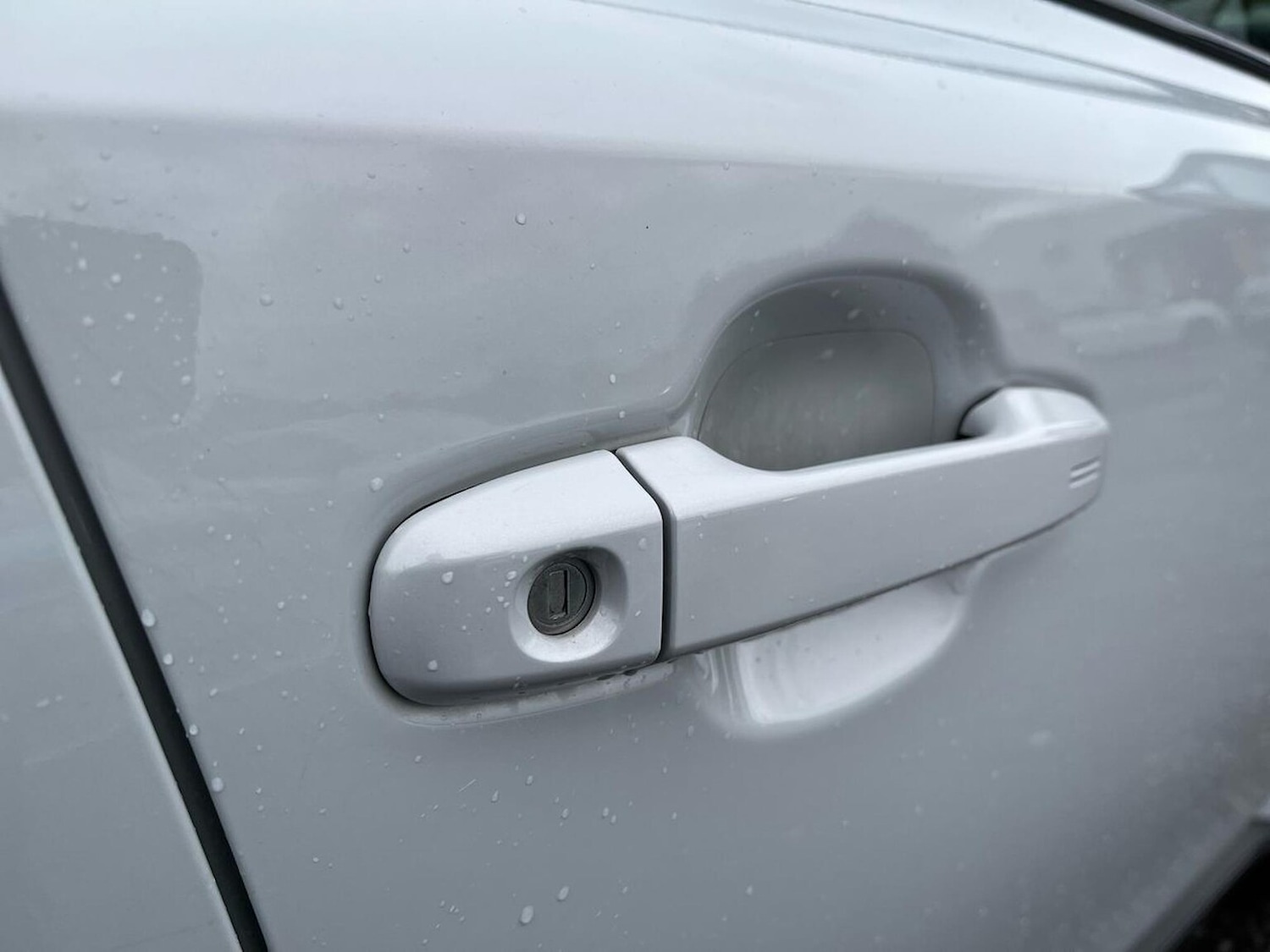 Used Toyota C-HR 2023 for sale - 76402422: Photo 36