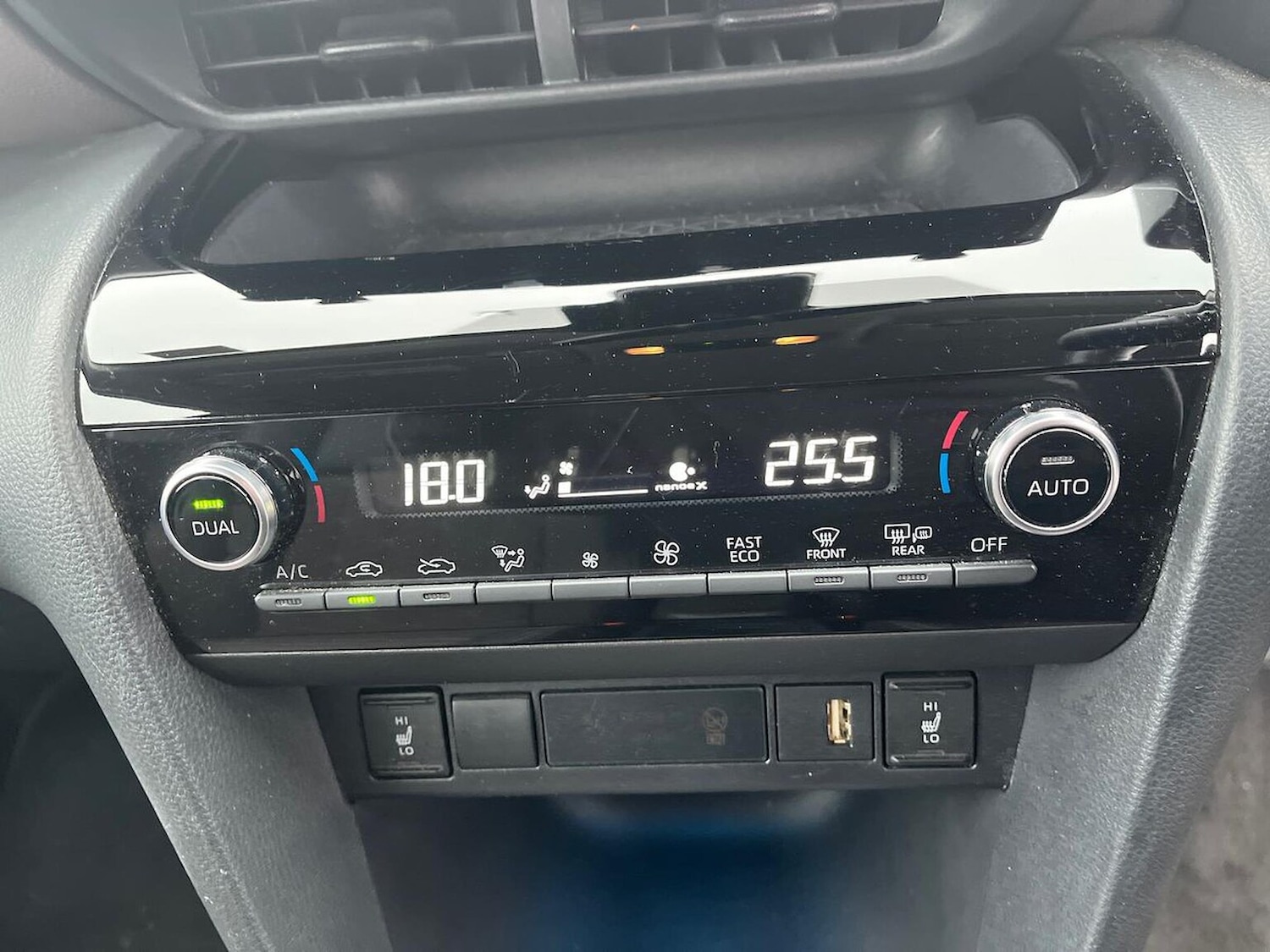 Used Toyota Yaris Cross 2022 for sale - 76517957: Photo 12