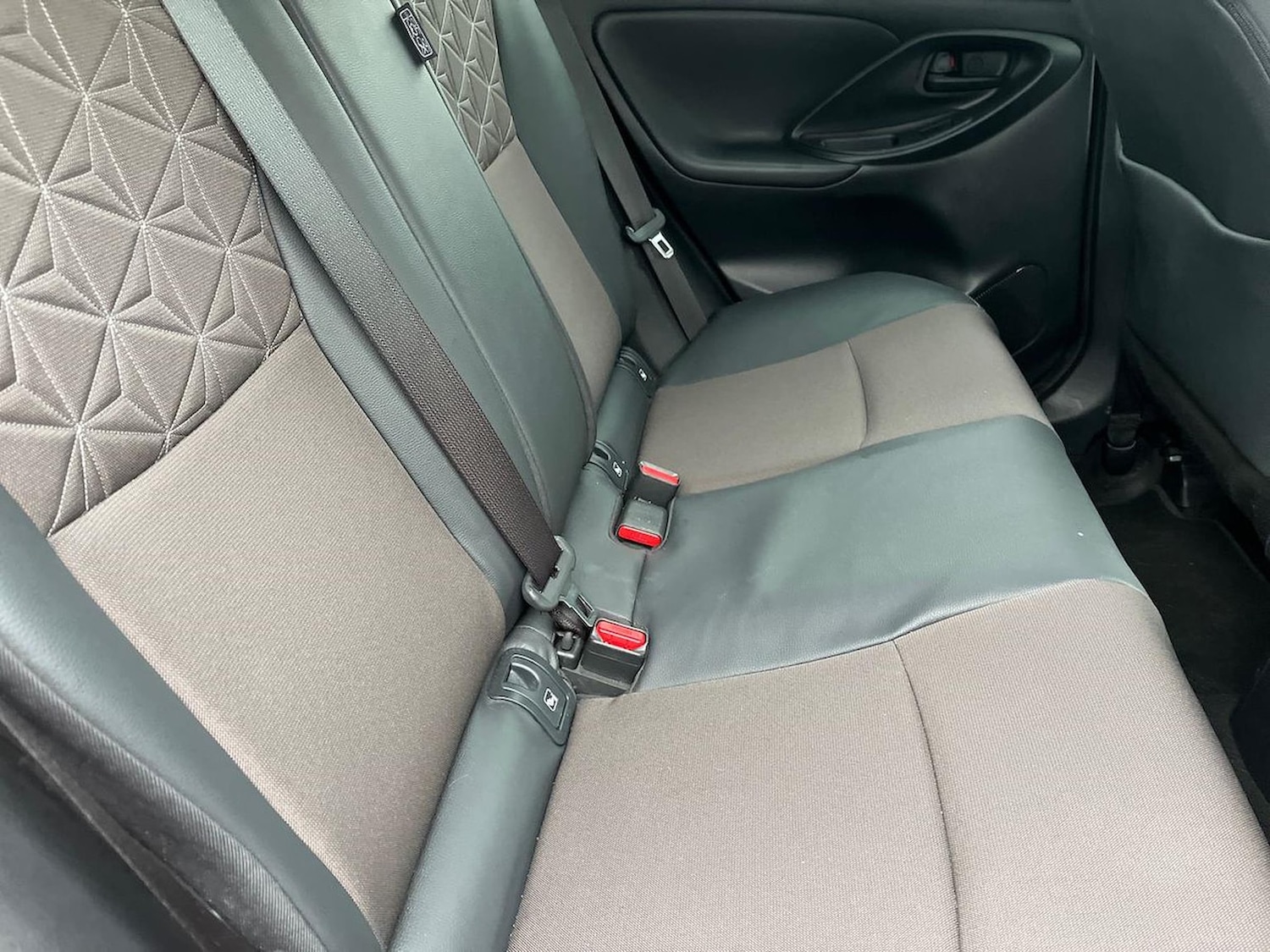 Used Toyota Yaris Cross 2022 for sale - 76517957: Photo 16