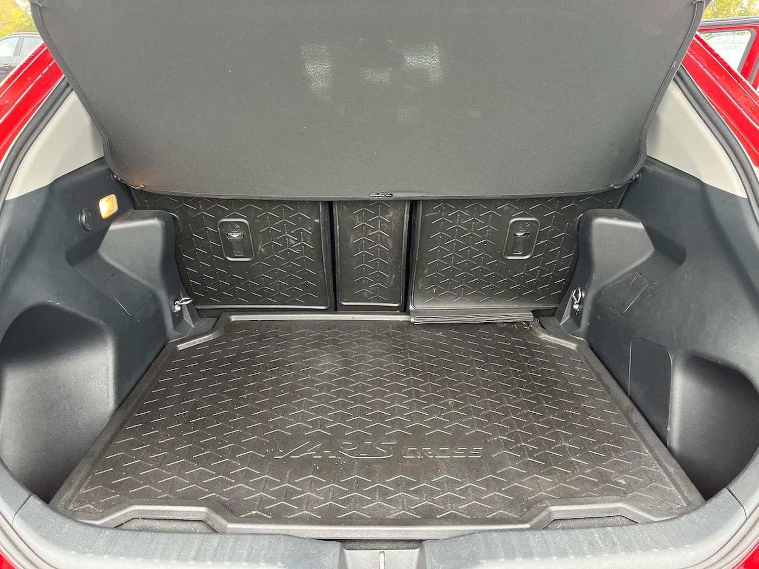 Used Toyota Yaris Cross 2022 for sale - 76517957: Photo 17