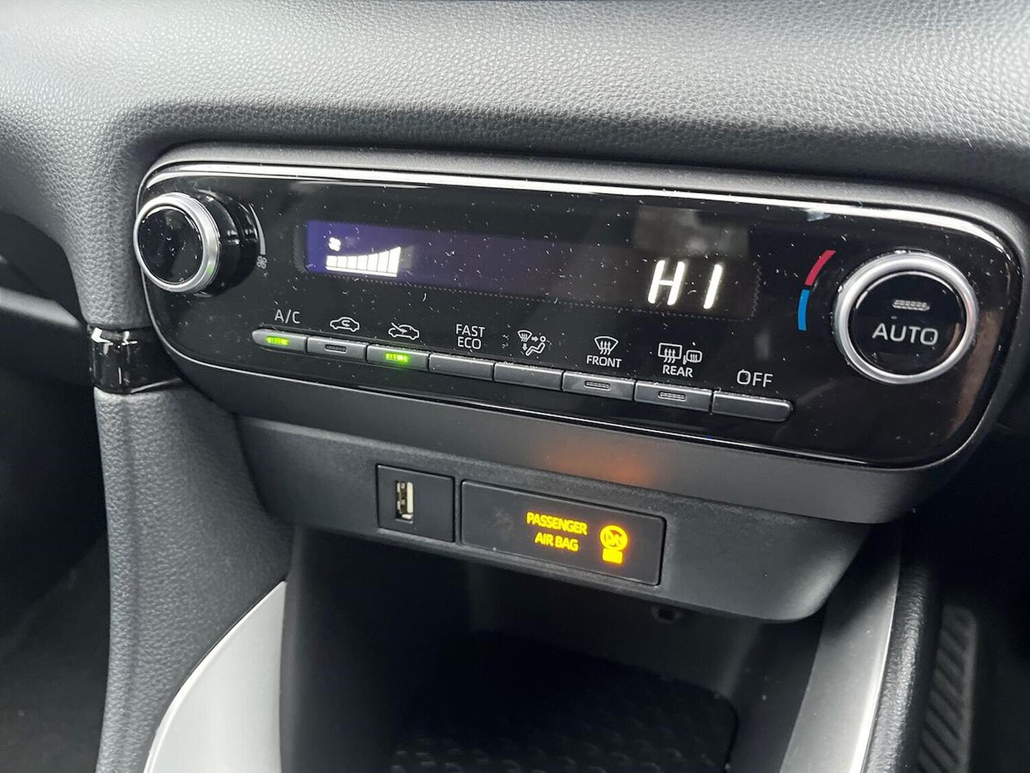 Used Toyota Yaris 2023 for sale - 76490707: Photo 12