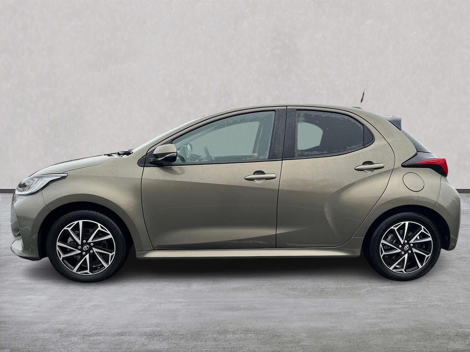 Used Toyota Yaris 2023 for sale - 76490707: Photo 19