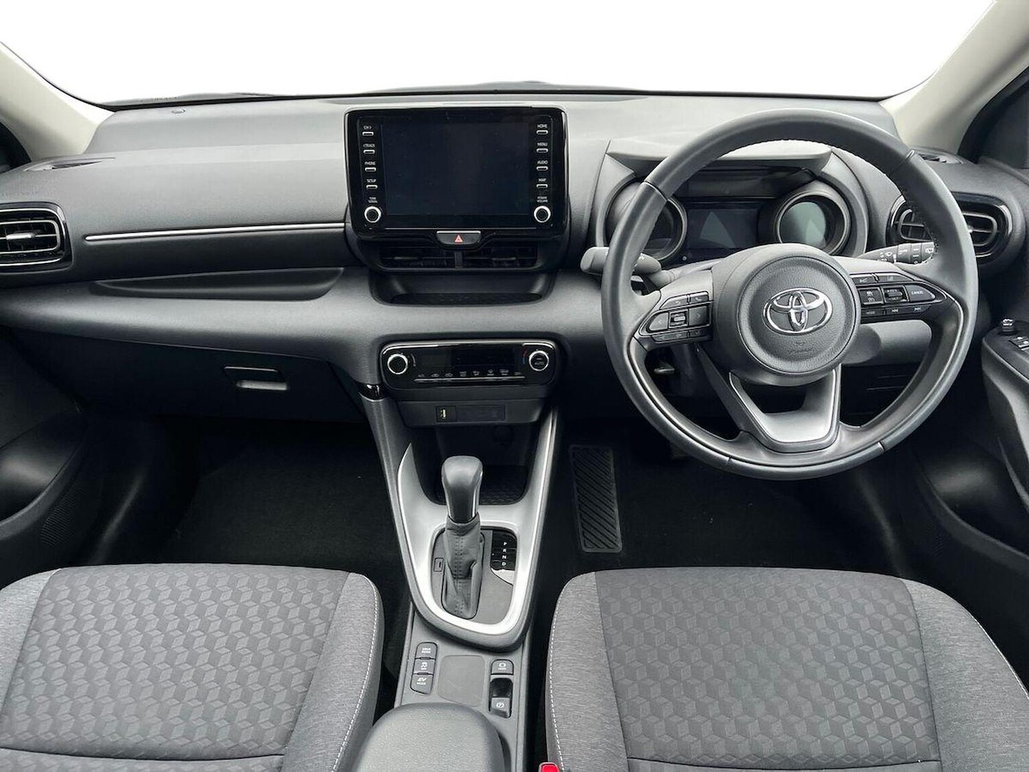 Used Toyota Yaris 2023 for sale - 76490707: Photo 8