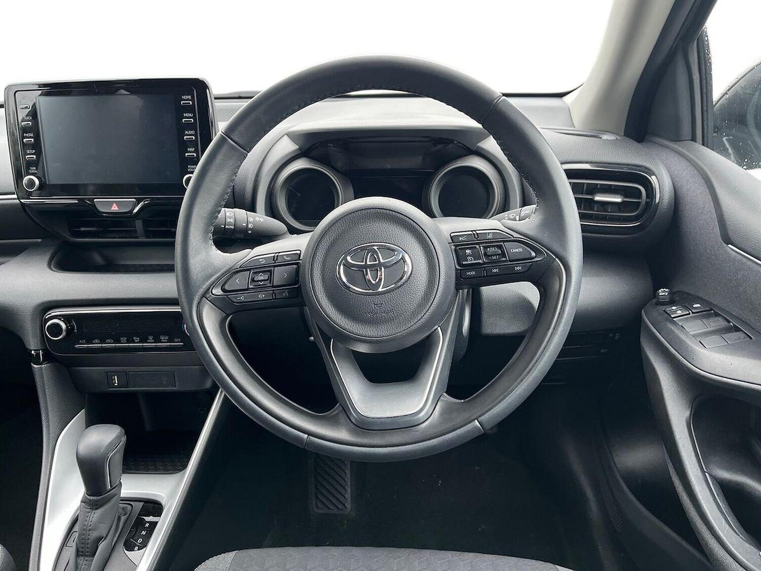 Used Toyota Yaris 2023 for sale - 76490707: Photo 9