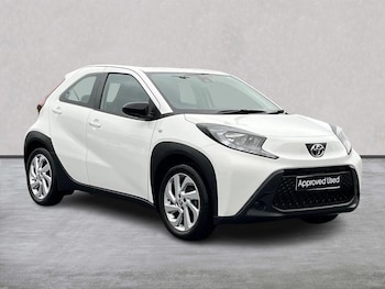 2023 - 1.0 VVT-i Pure 5dr Auto