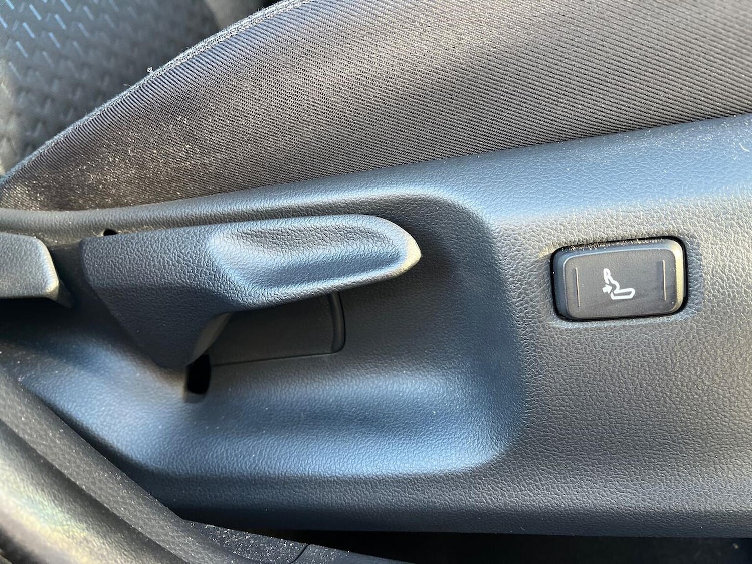 Used Toyota Yaris Cross 2024 for sale - 76357917: Photo 29