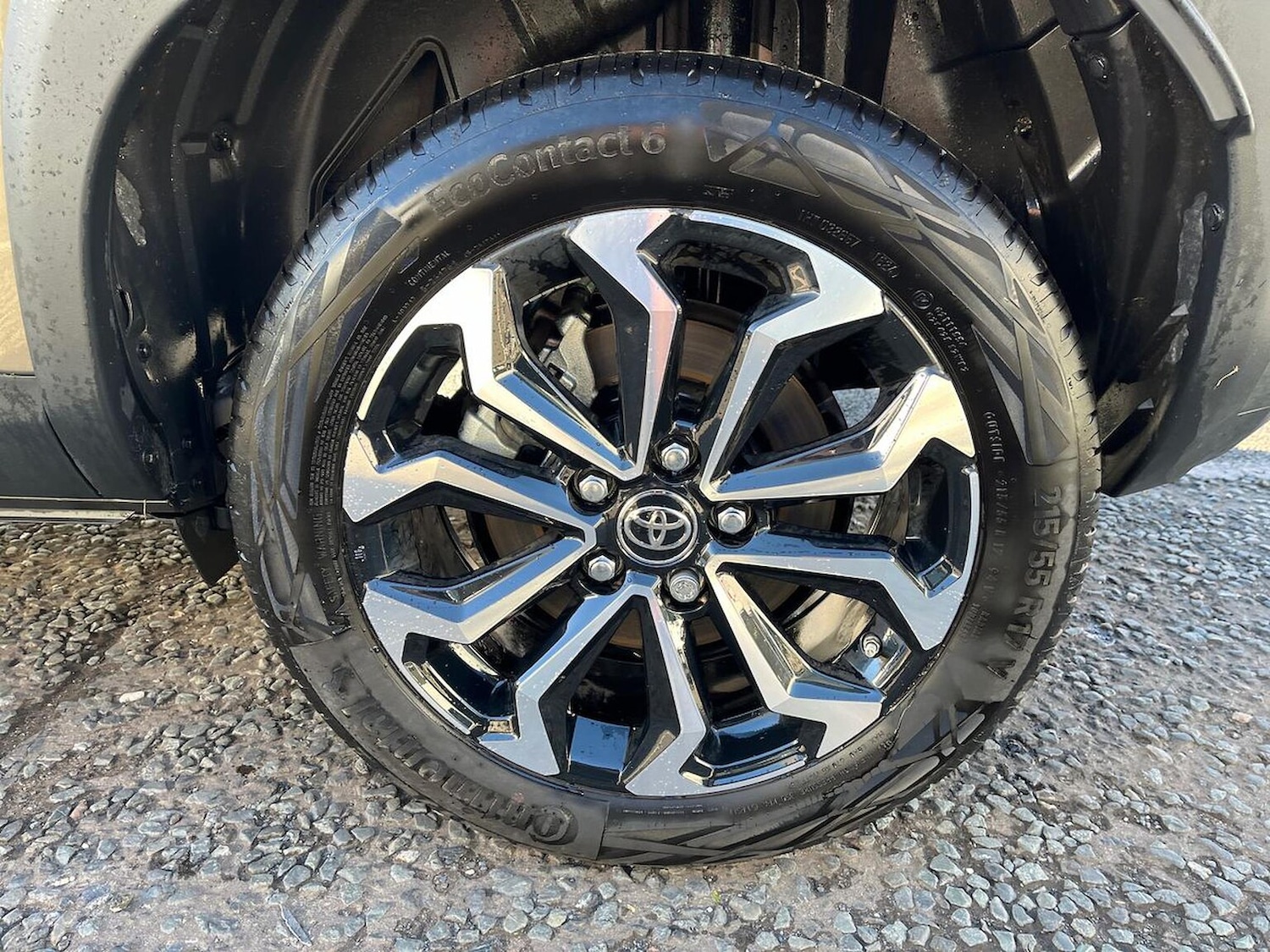 Used Toyota Yaris Cross 2024 for sale - 76357917: Photo 6