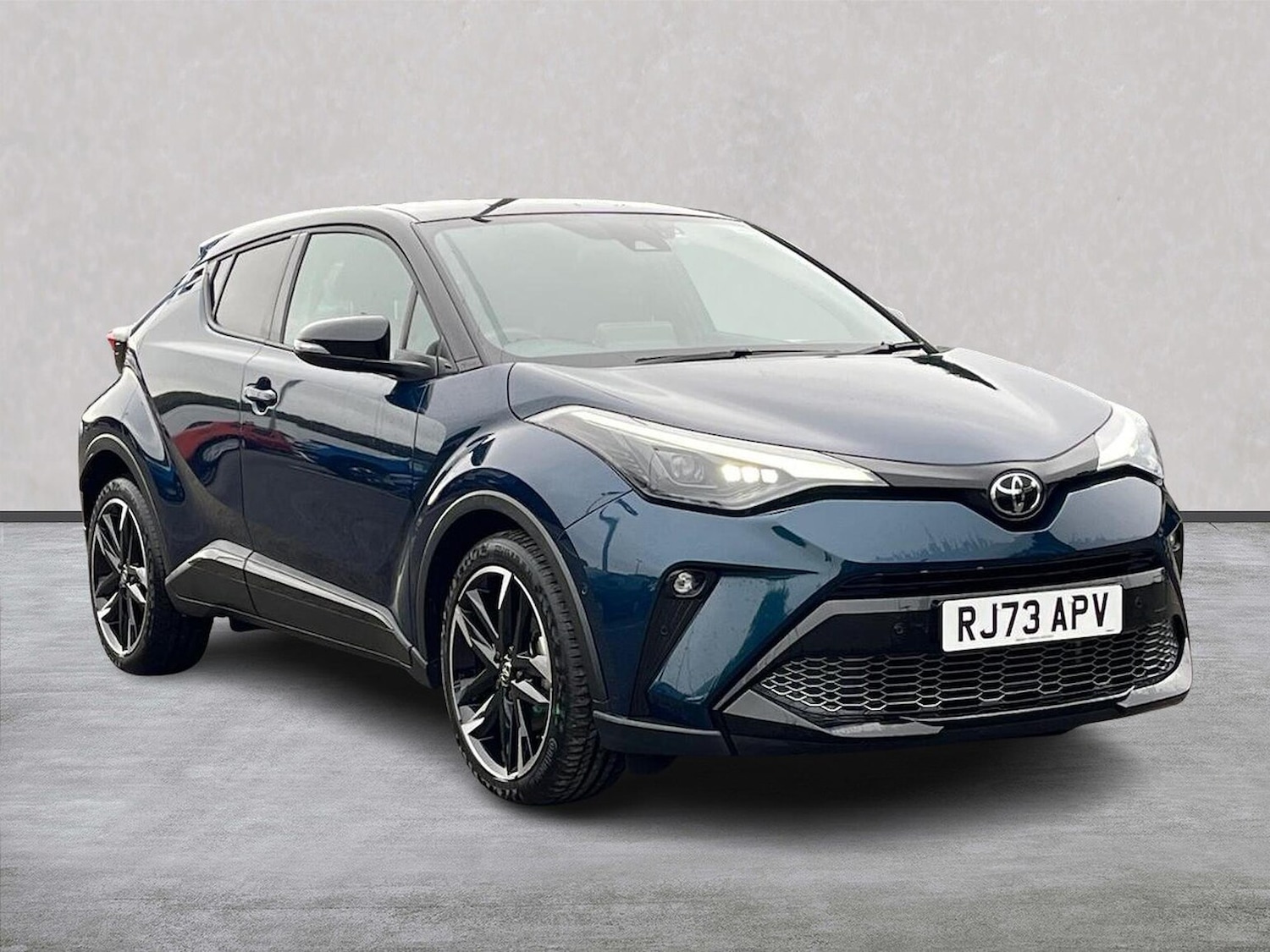 Used Toyota C-HR 2023 for sale - 76193146: Photo 1