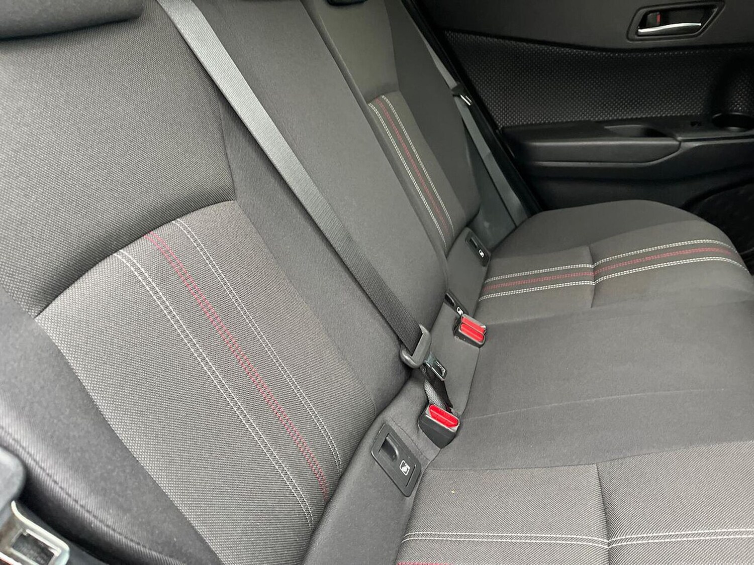 Used Toyota C-HR 2023 for sale - 76193146: Photo 16