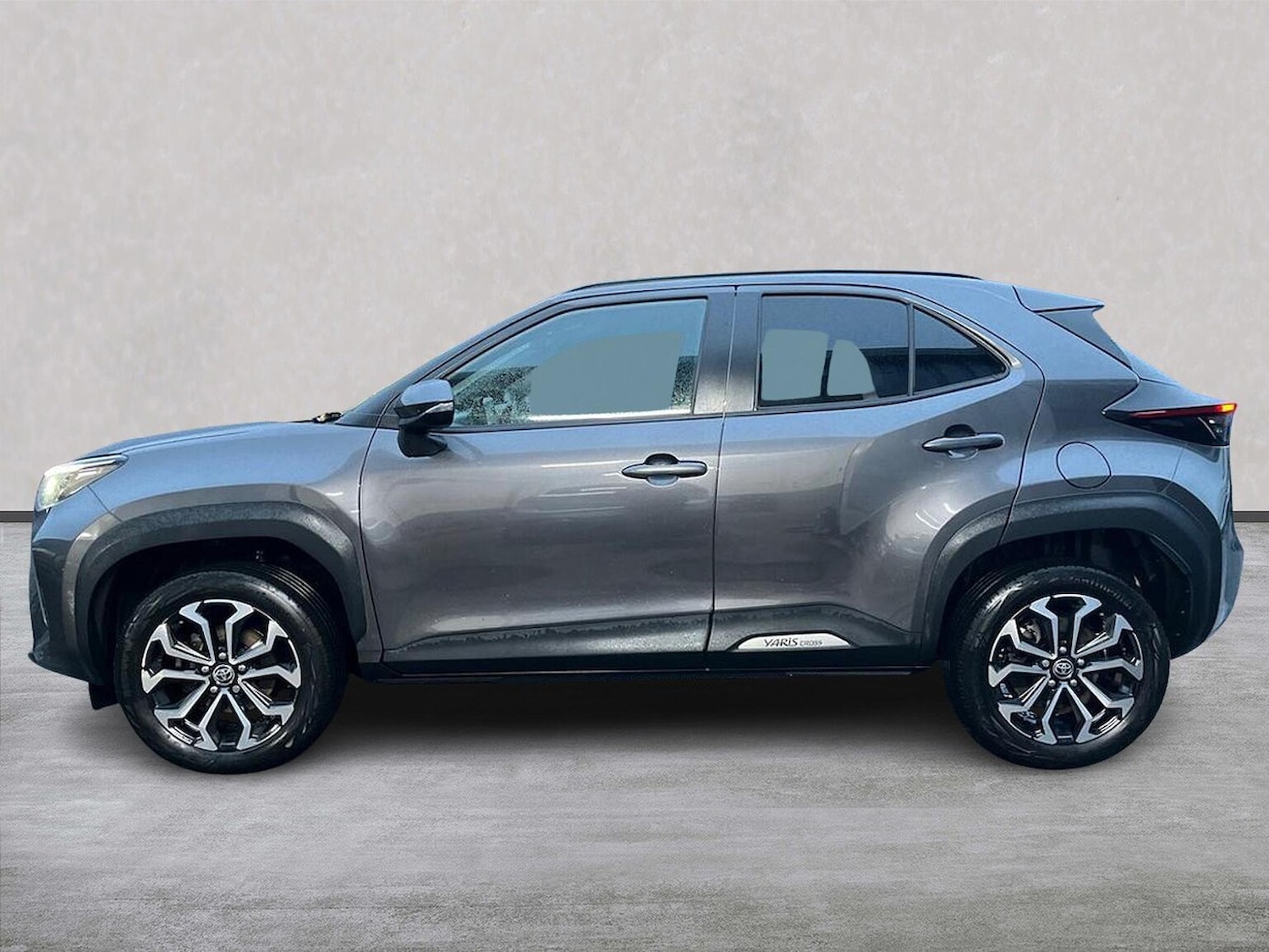 Used Toyota Yaris Cross 2024 for sale - 76402428: Photo 19