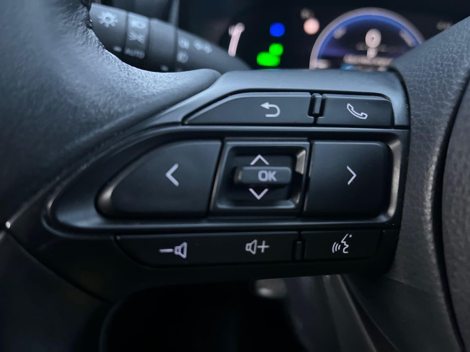 Used Toyota Yaris Cross 2024 for sale - 76402428: Photo 27