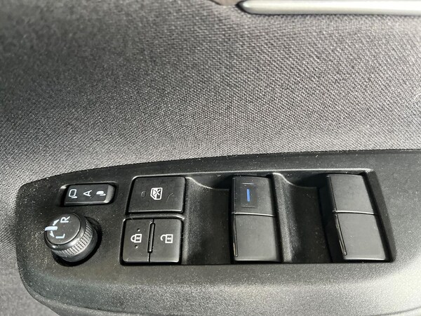 Used Toyota Yaris Cross 2023 for sale - 76194527: Photo 21