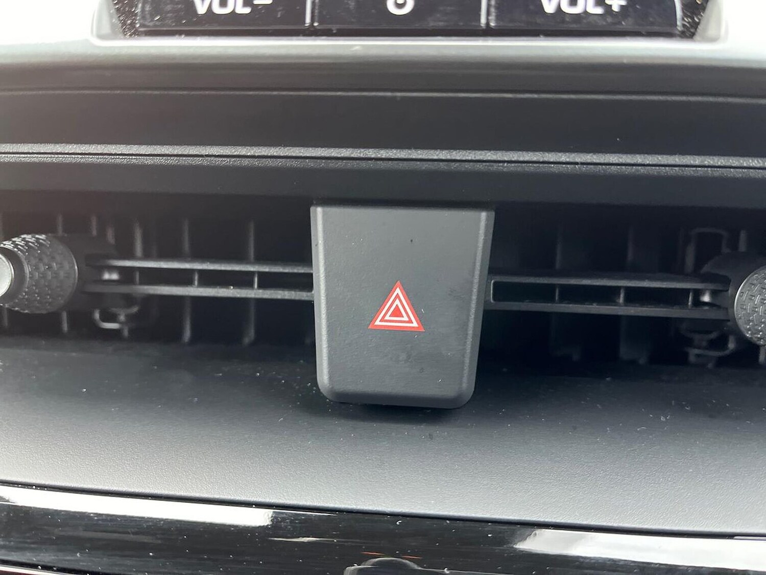 Used Toyota C-HR 2024 for sale - 77487629: Photo 22