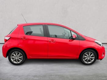 Used Toyota Yaris 2017 for sale - 79626554: Photo