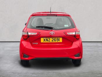 Used Toyota Yaris 2017 for sale - 79626554: Photo