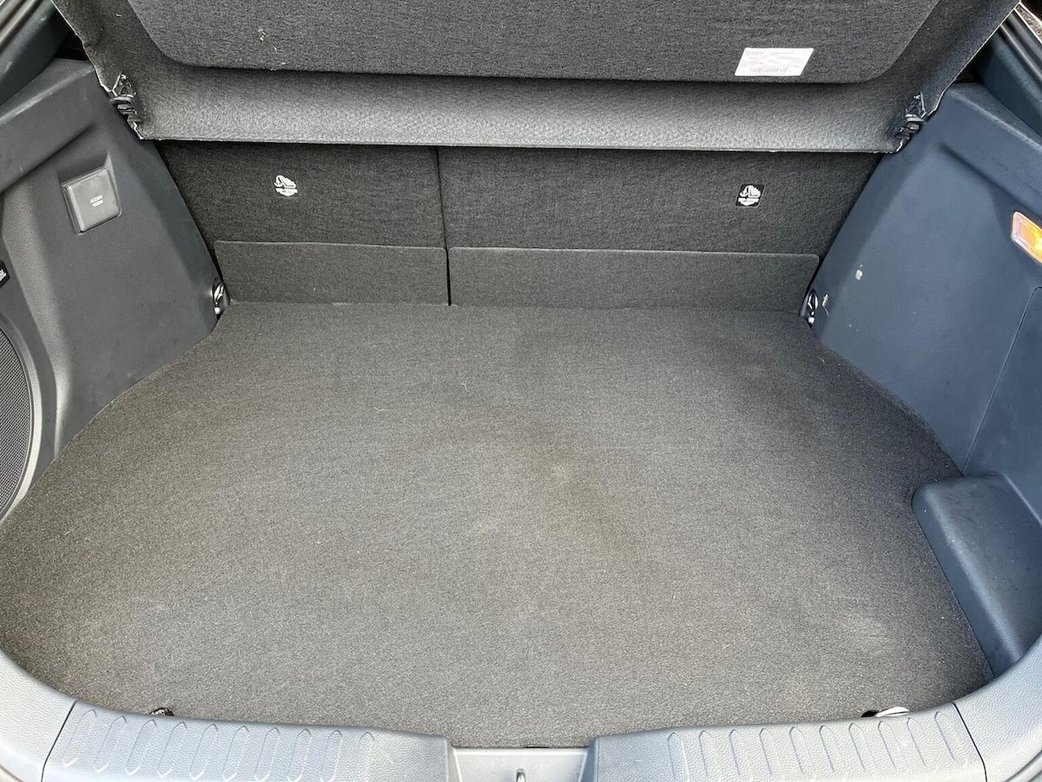 Used Toyota C-HR 2025 for sale - 78079392: Photo 17