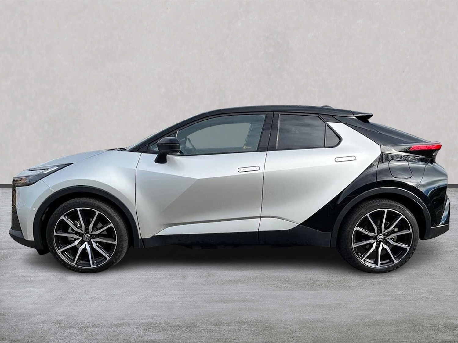 Used Toyota C-HR 2025 for sale - 78079392: Photo 19