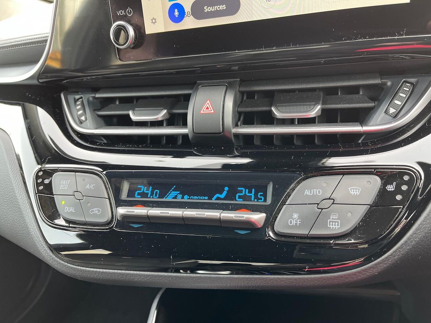 Used Toyota C-HR 2023 for sale - 78193123: Photo 14