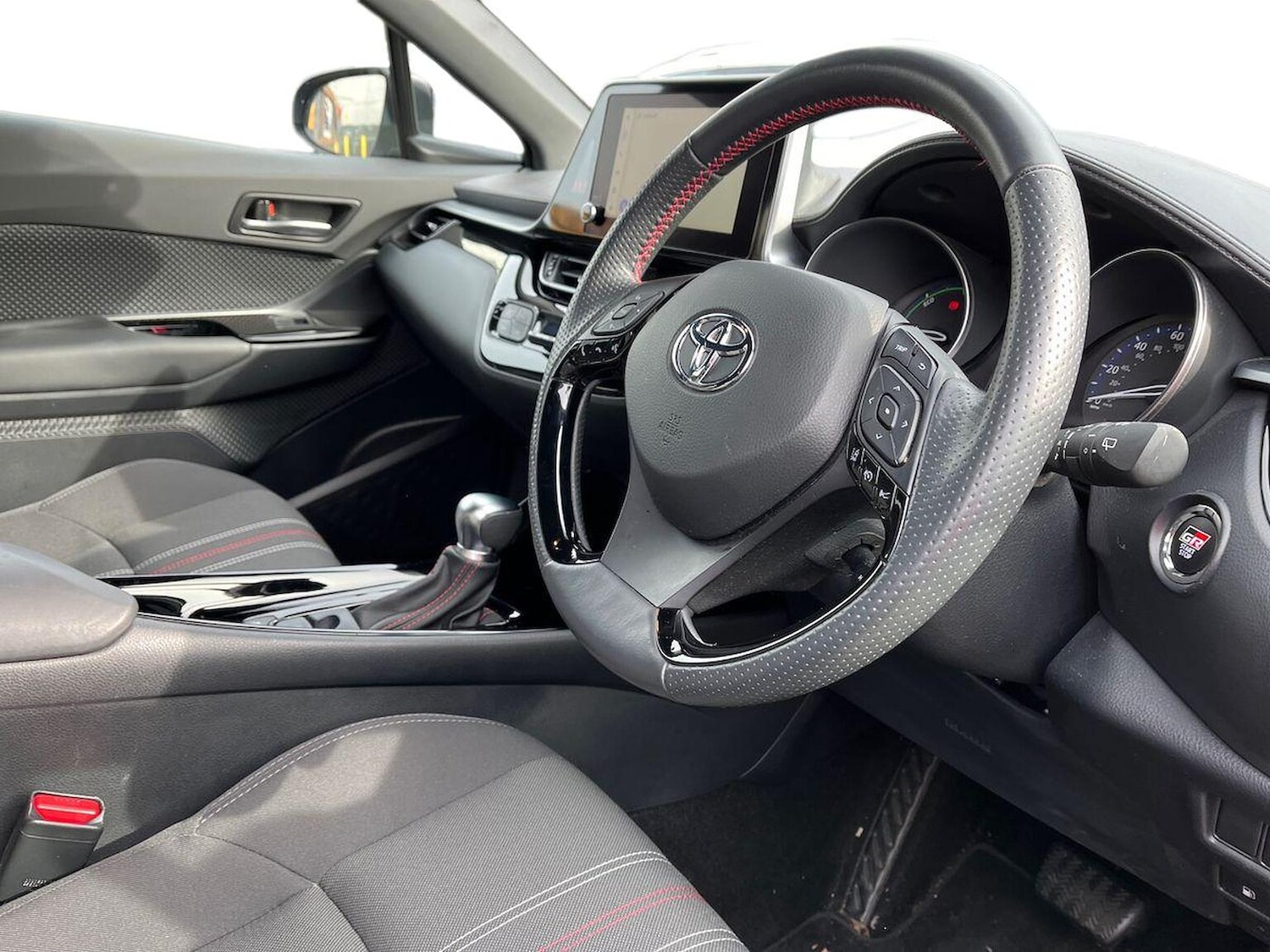 Used Toyota C-HR 2023 for sale - 78193123: Photo 17