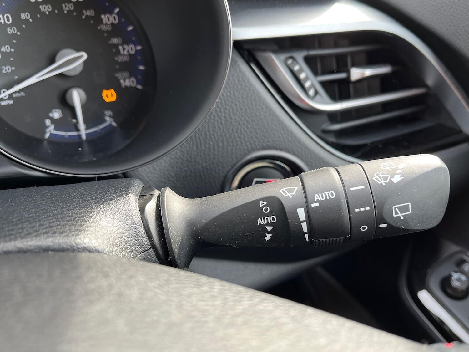 Used Toyota C-HR 2023 for sale - 78193123: Photo 30