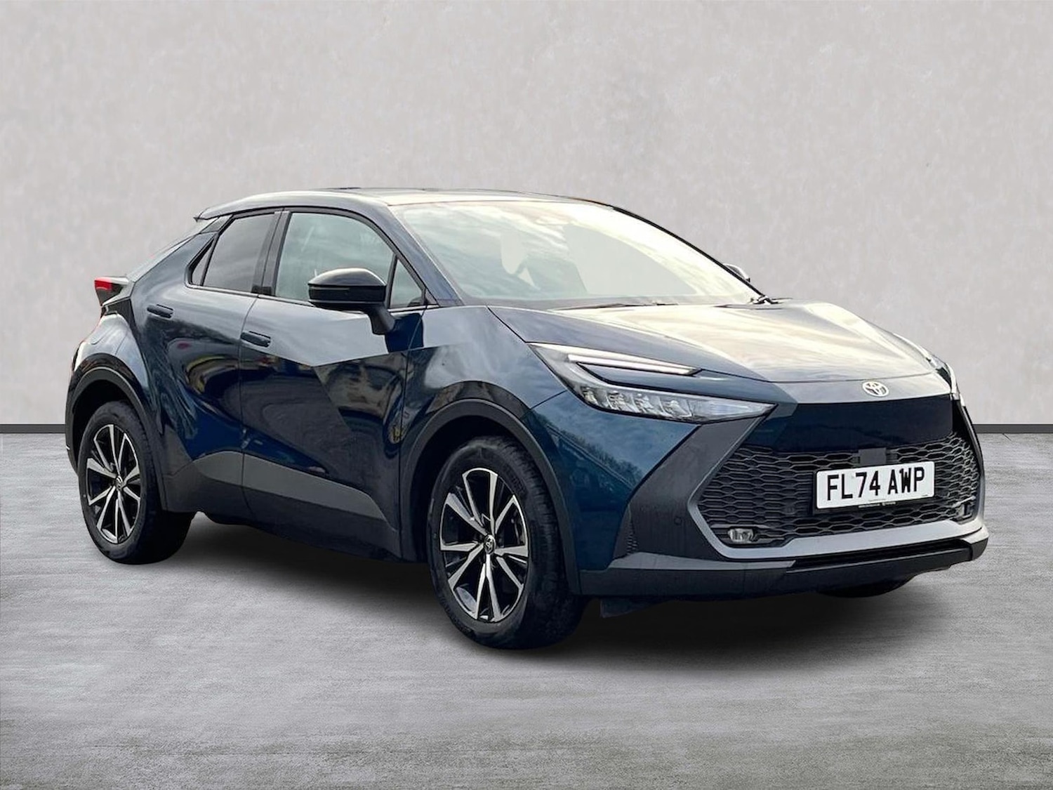 Used Toyota C-HR 2024 for sale - 76919016: Photo 1