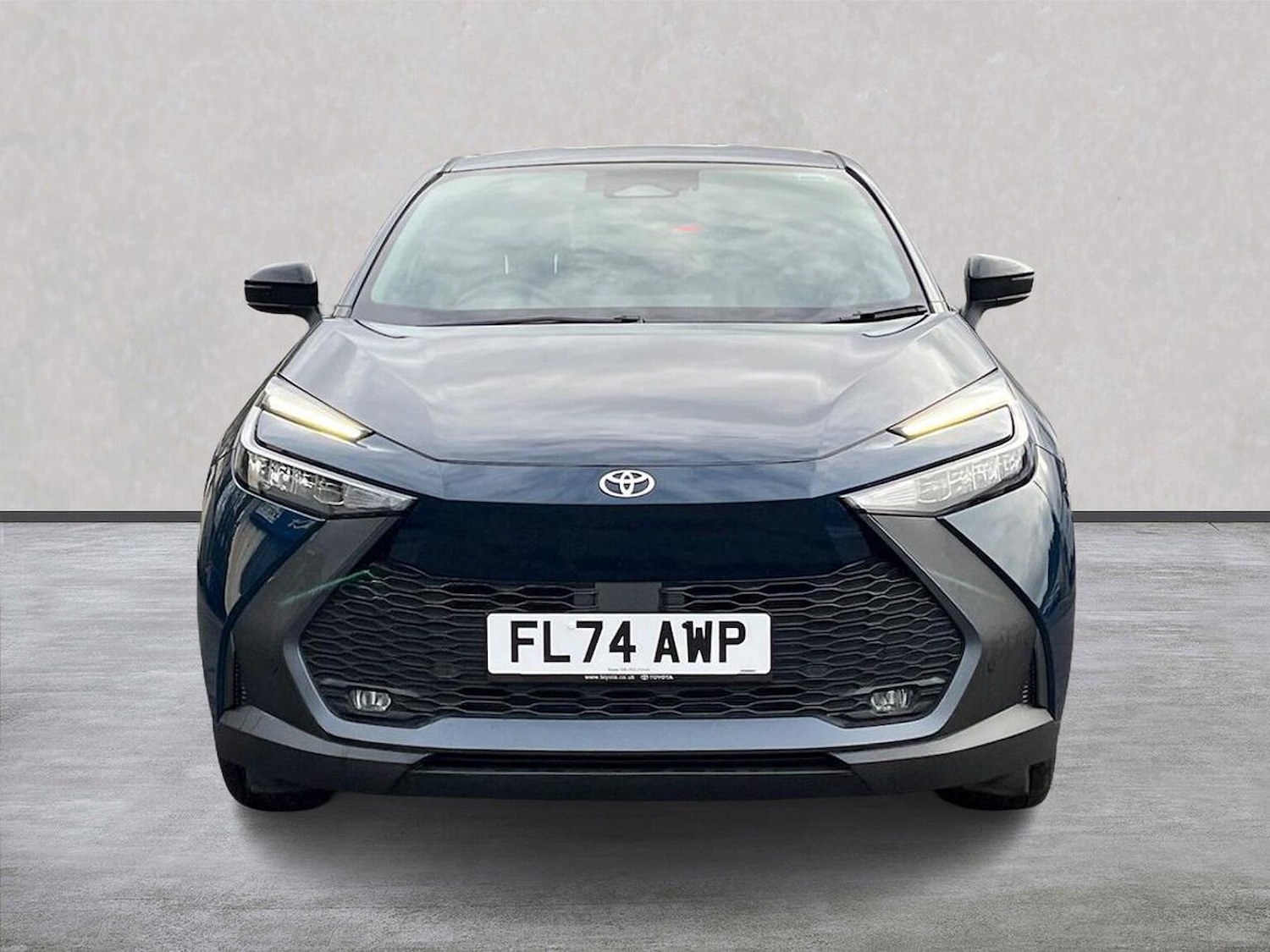Used Toyota C-HR 2024 for sale - 76919016: Photo 5