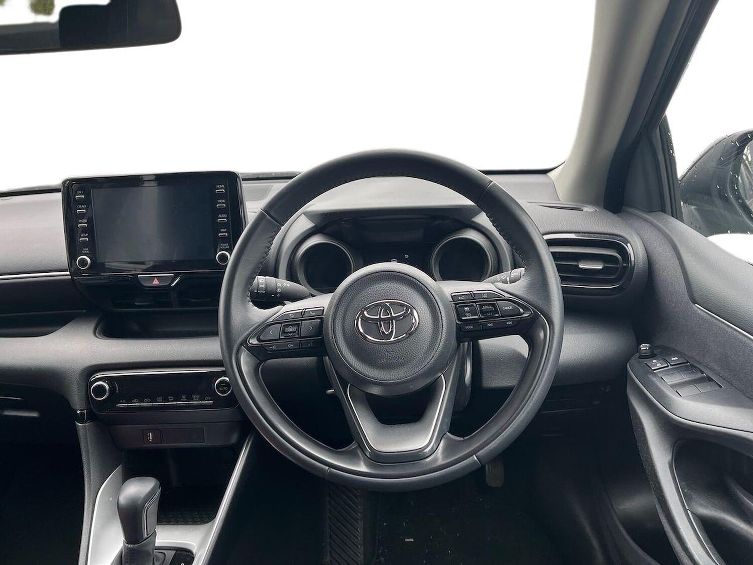 Used Toyota Yaris 2023 for sale - 78193148: Photo 11