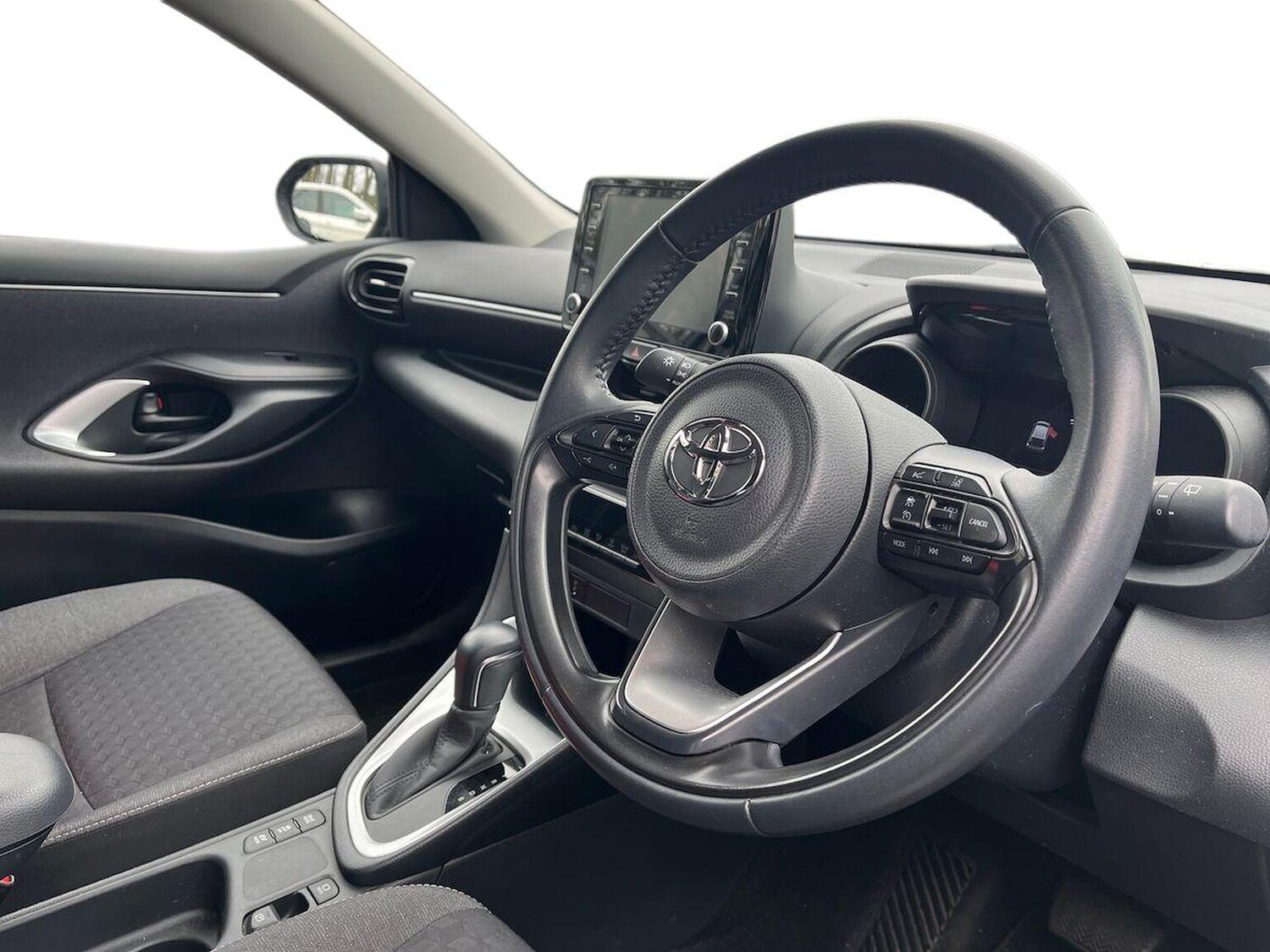 Used Toyota Yaris 2023 for sale - 78193148: Photo 17