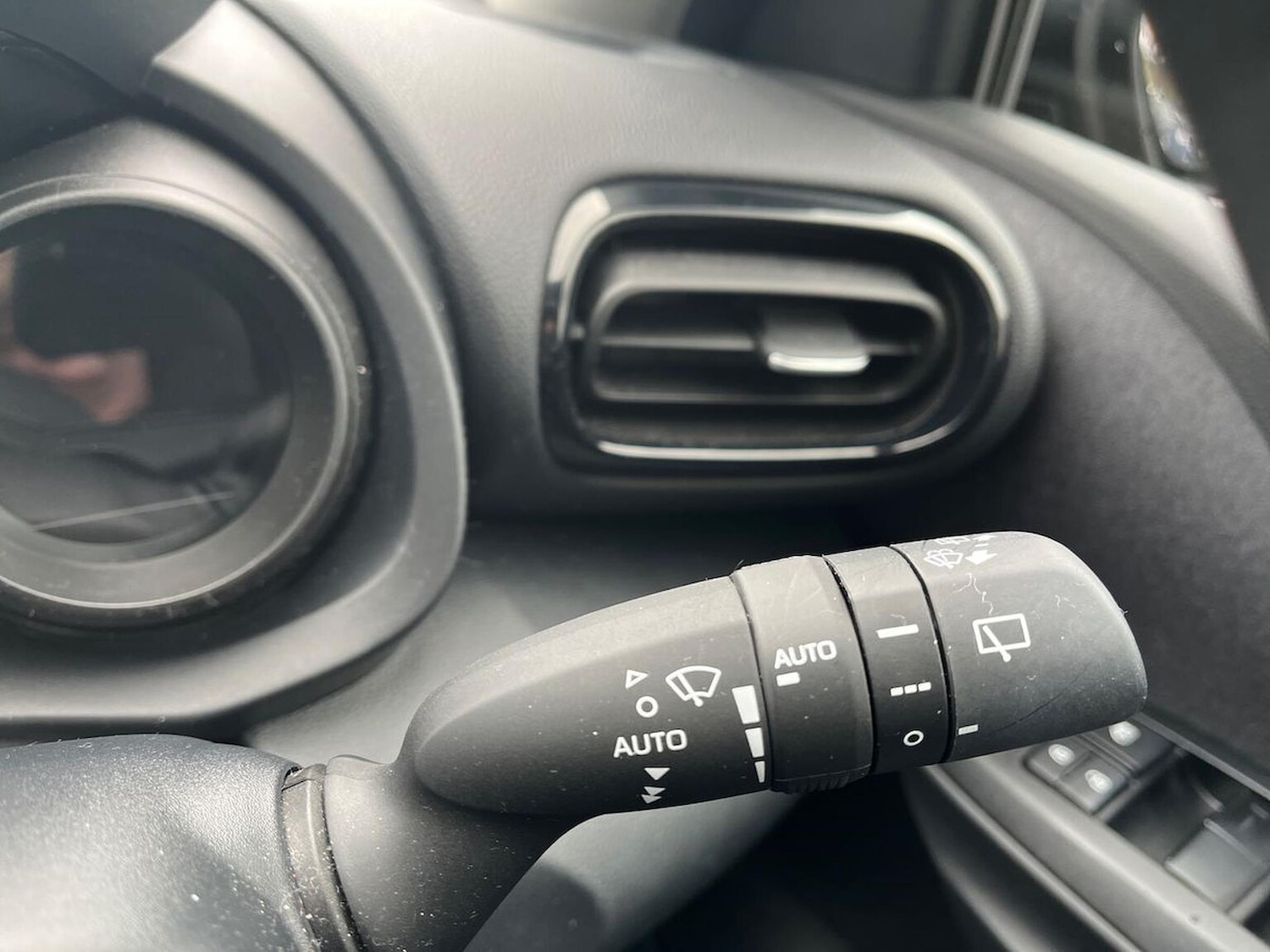 Used Toyota Yaris 2023 for sale - 78193148: Photo 29