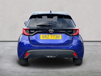 Used Toyota Yaris 2024 for sale - 79048003: Photo