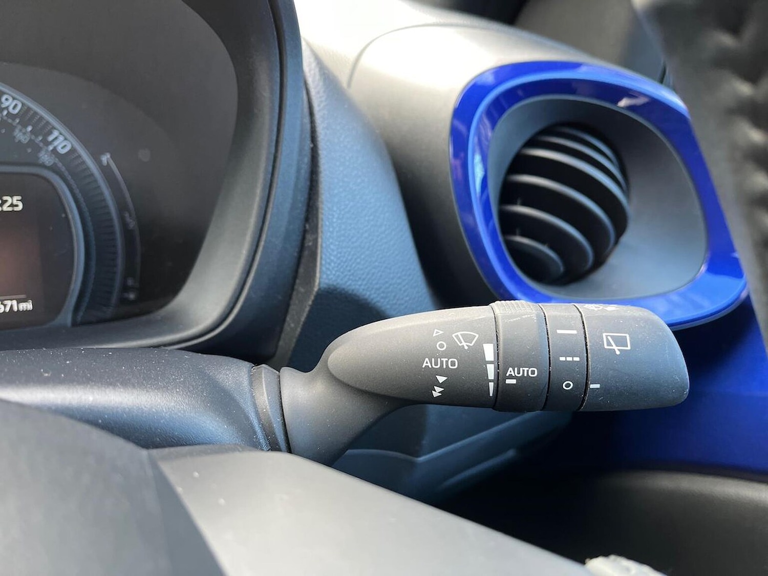 Used Toyota Aygo X 2023 for sale - 78193031: Photo 29