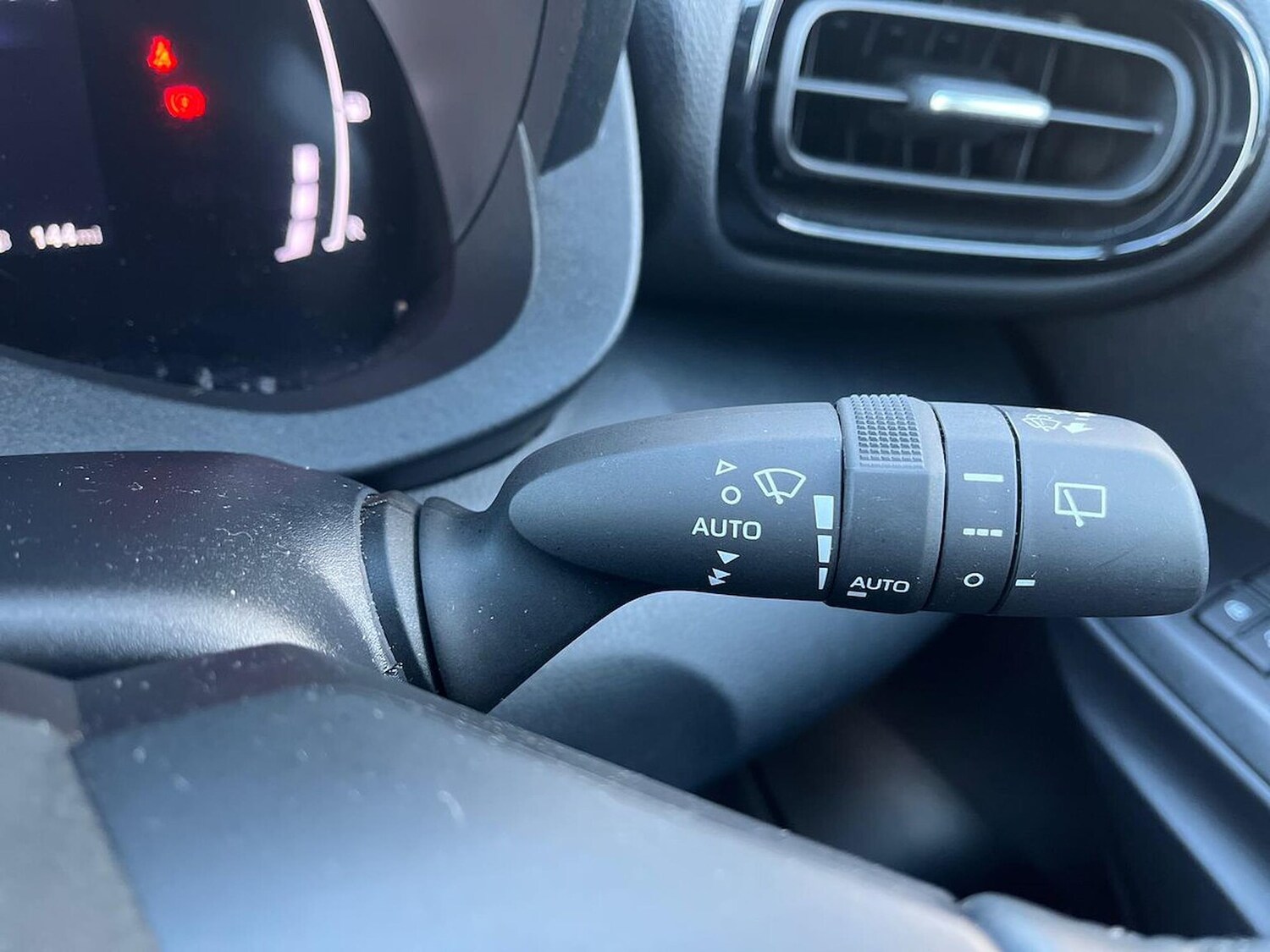 Used Toyota Yaris Cross 2024 for sale - 76770011: Photo 27