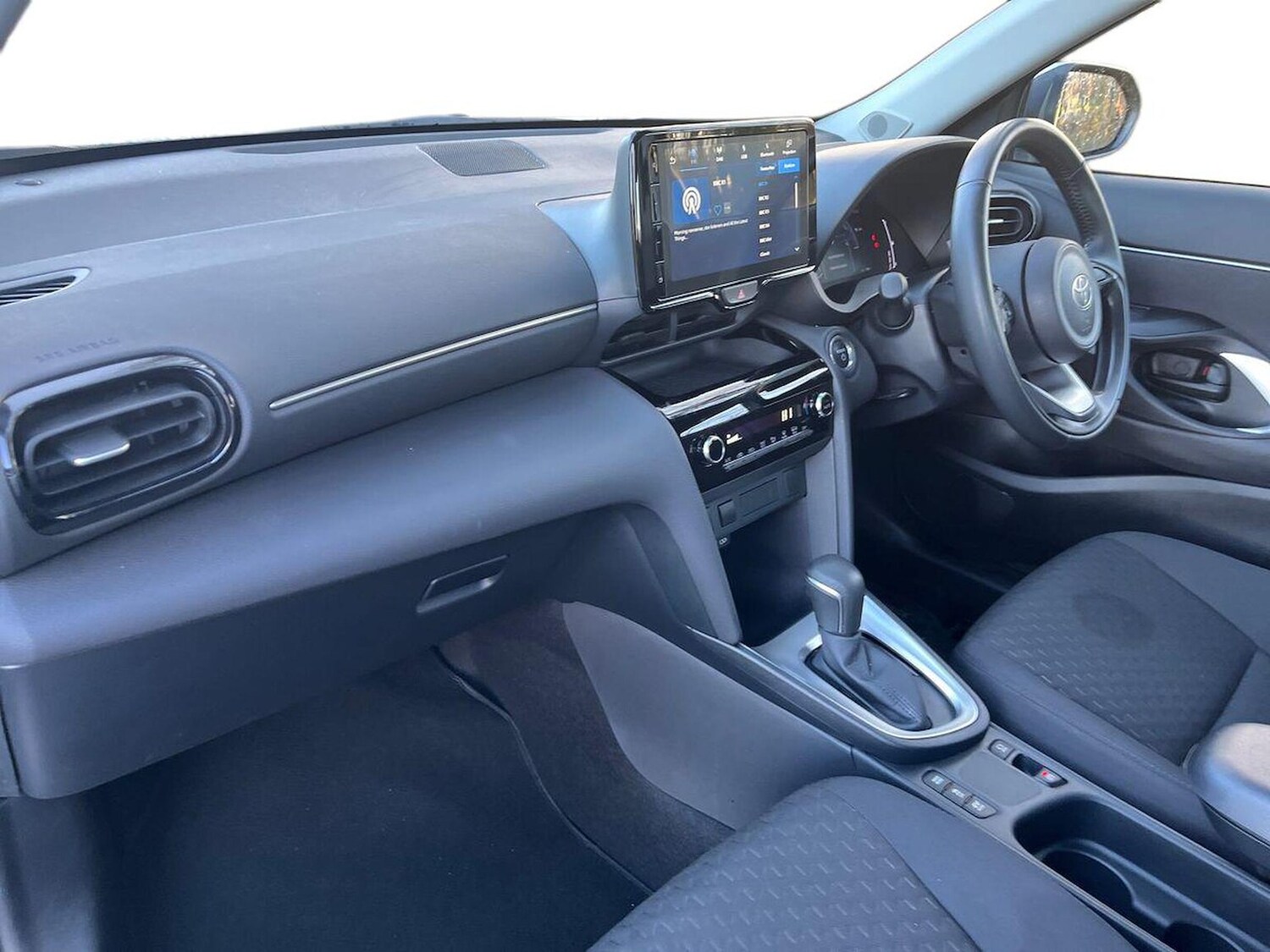 Used Toyota Yaris Cross 2024 for sale - 76770011: Photo 7