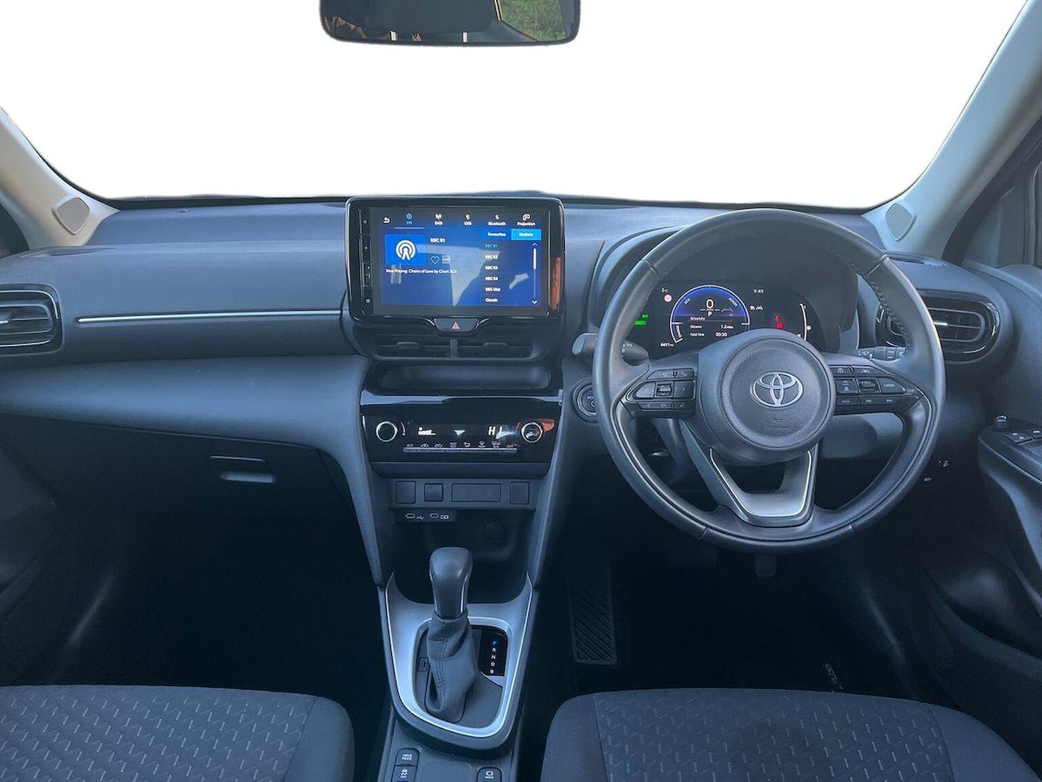 Used Toyota Yaris Cross 2024 for sale - 76770011: Photo 8