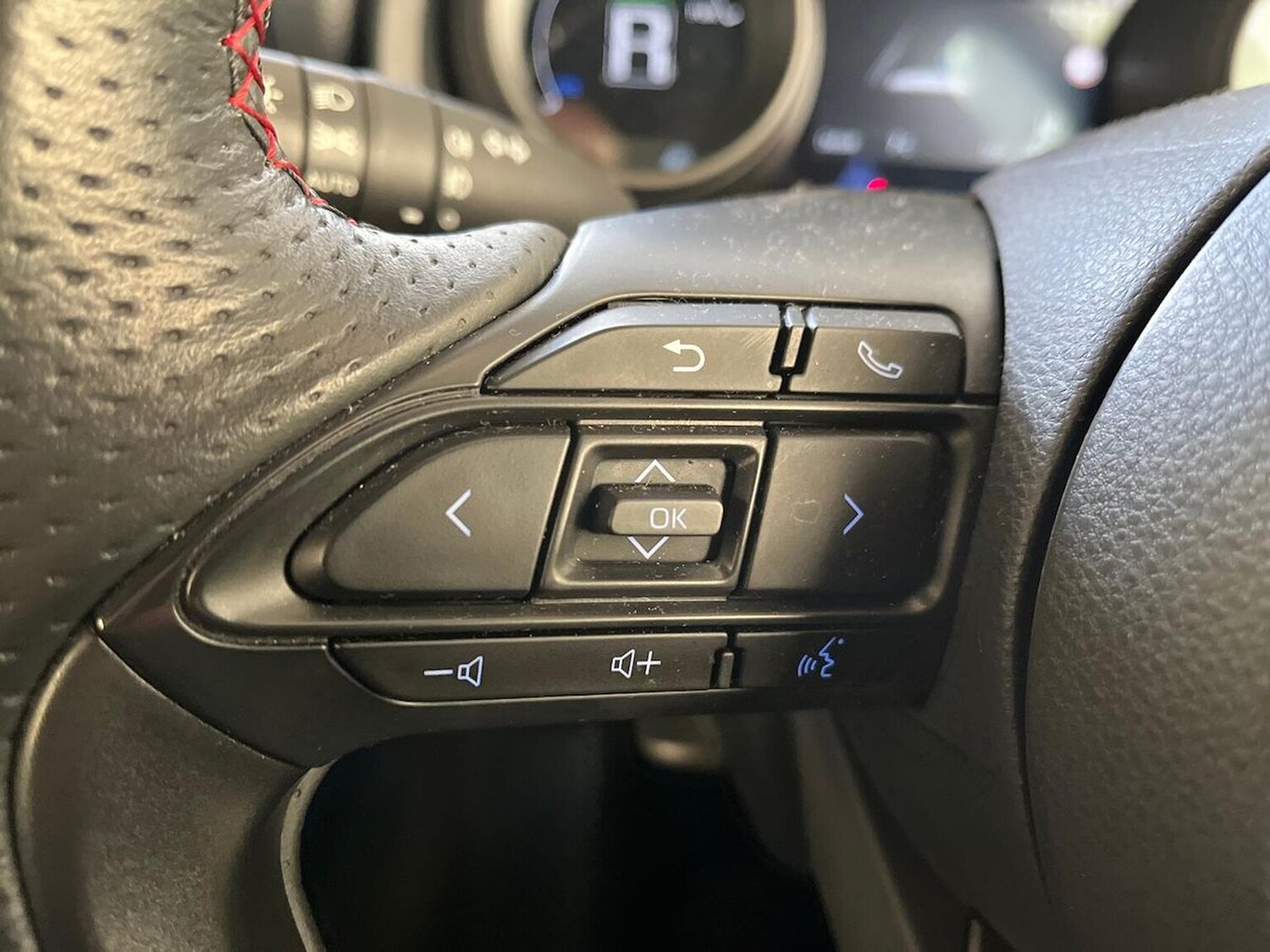 Used Toyota Yaris 2023 for sale - 77487607: Photo 27