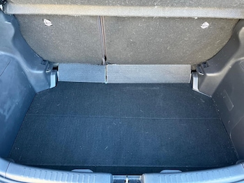 Used Toyota Yaris 2023 for sale - 77487607: Photo