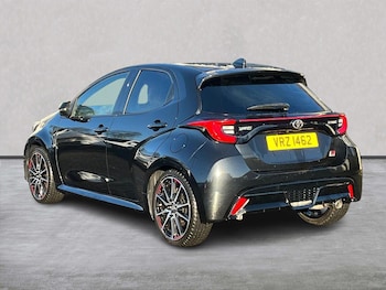 Used Toyota Yaris 2023 for sale - 77487607: Photo