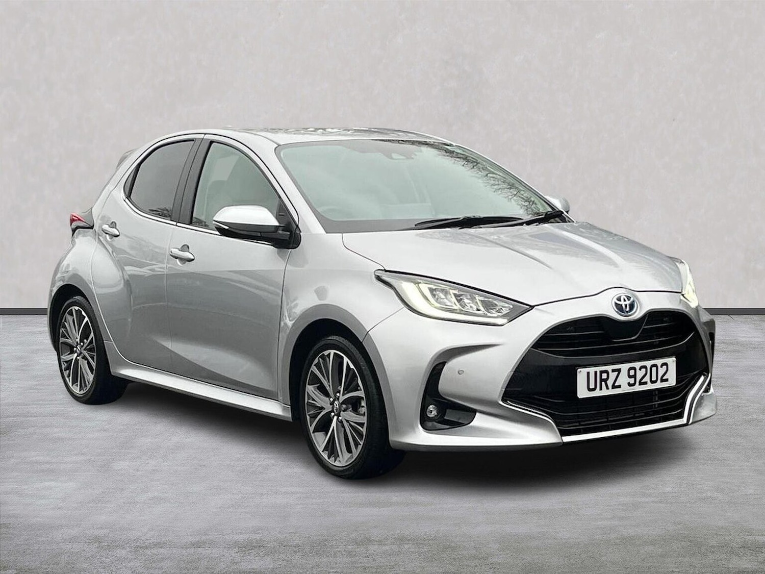 Used Toyota Yaris 2023 for sale - 76911254: Photo 1