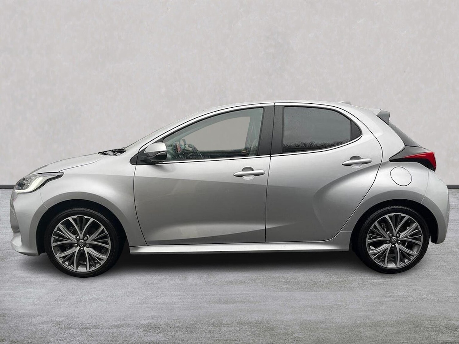 Used Toyota Yaris 2023 for sale - 76911254: Photo 19