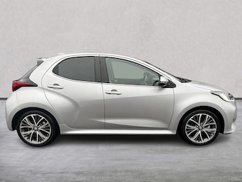 Used Toyota Yaris 2023 for sale - 76911254: Photo