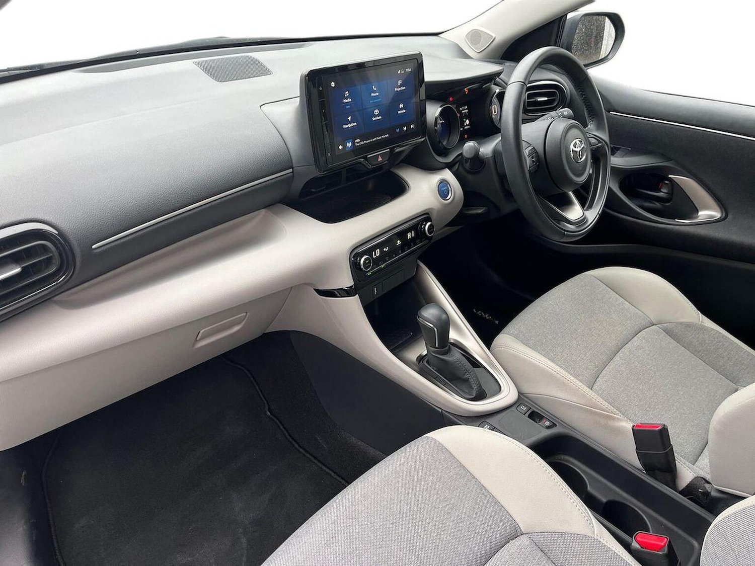 Used Toyota Yaris 2023 for sale - 76911254: Photo 7